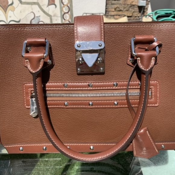 Limited Edition Louis Vuitton Suhali - Picture 2 of 11